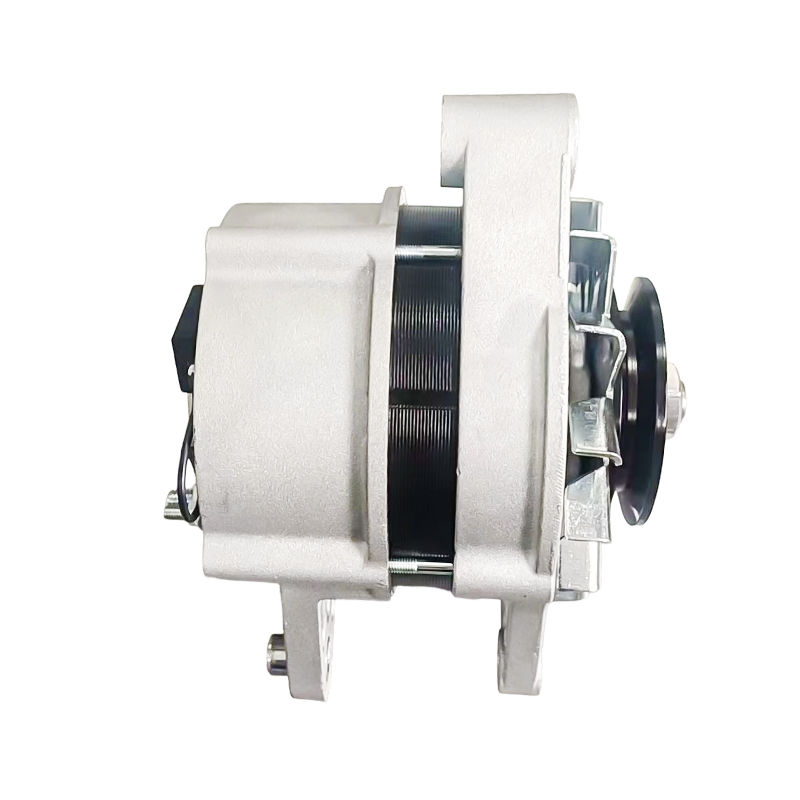 Генераторы переменного тока MG791 AAK4653 IA1616 11204629 72442837 AAK4653 12V 120A 8PK62mm ISKRA/LETRIKA